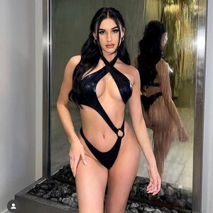 Beach berry one piece